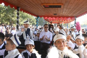5. Kazak Gölü Festivali’nde İkinci Gün Sünnet Şöleni Coşkusu Yaşandı